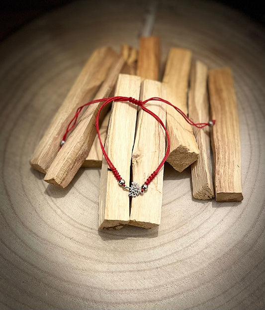 Pulseras de Hilo Rojo